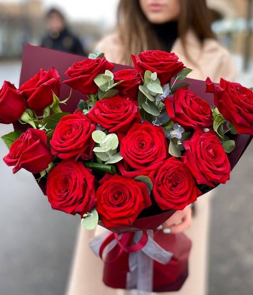 Фото Букет красных роз "Слайм"