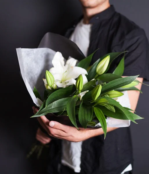 Букет из лилий "Джентльмен"