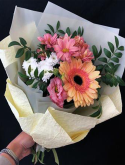 Букет хризантем Загадка