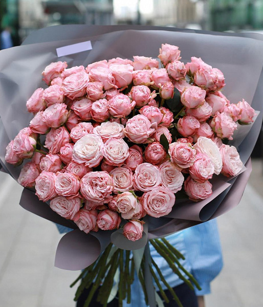 Фото Букет из пионовидных роз "Нежная страсть"