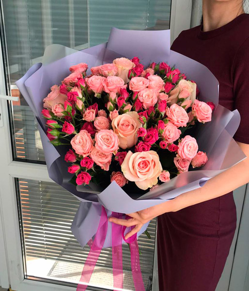 Композиция с оформлением "Розовый рассвет"