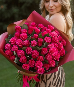 Классический букет из роз "Розовая элегантность"