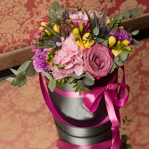 Фото Коробка цветов "Сказочный микс"