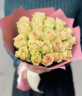 Букет "Оранж Роуз" на международный женский день