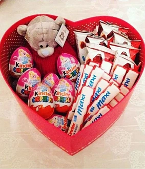 Сердечко с Мишкой и Kinder