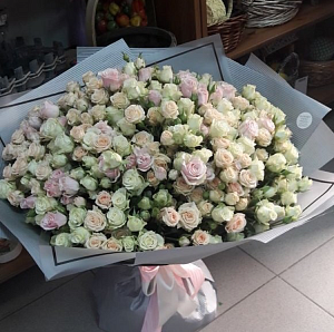 Розы "Ледяное сердце"