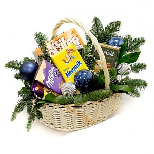 Новогодняя подарочная композиция