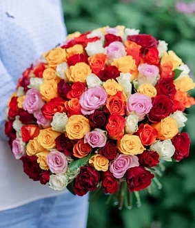 Фото Букет из 101 розы Микс (производство Краснодар)