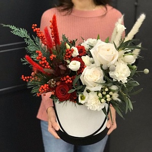 Фото Цветы в шляпной коробке "Тоскана"