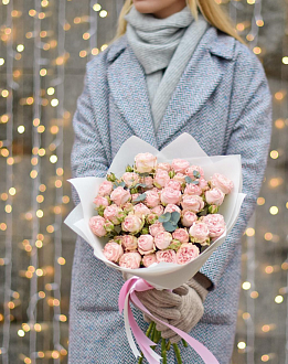 Кустовая роза Бомбастик