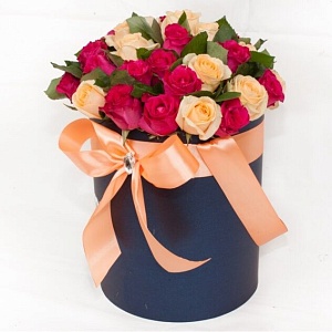 Фото Шляпная коробка "Розовый микс"