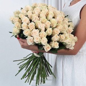 51 Кремовая роза Таллея