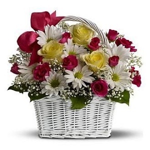 Фото Розы и хризантемы в корзине "Комплимент"