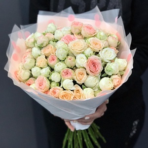 Букет пионовидных роз "Пассаж"