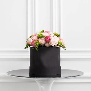 Фото Коробочка цветов "Нежная река"