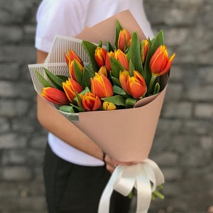 Композиция из тюльпанов "Теплый вечер в Париже"