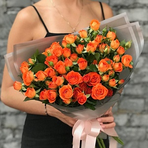 Букет кустовых роз "Кения"