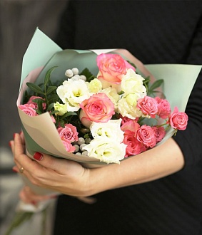 Букет "Рассвет в Провансе" на международный женский день