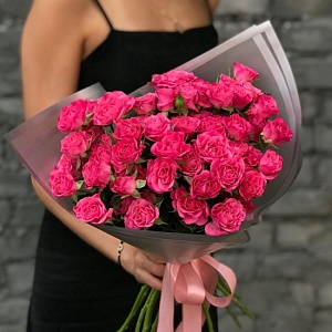 Кустовые розы "Первое свидание"