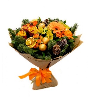 Маленький букет в крафте к новому году