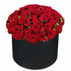 Фото Коробка с классической и кустовой розой