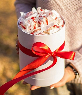 Цилиндр с Raffaello