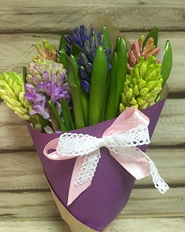 7 гиацинтов