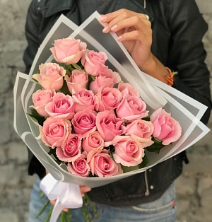 Чувственный букет роз "Летний бриз"