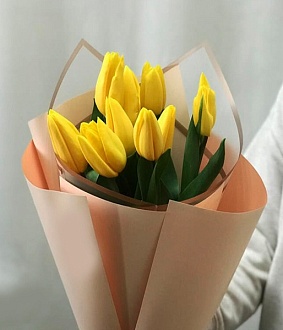 Букет из 9 тюльпанов