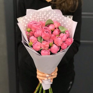 Букет пионовидных роз "Розовый фламинго"