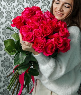 Букет из 23 голландских роз Pink Floyd